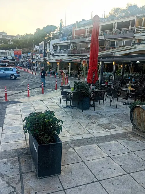 Fresh Greek food by the water in Rafina